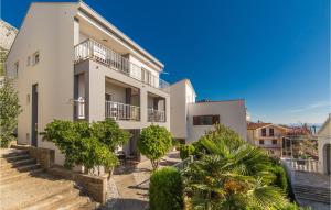 Beautiful apartment in Brist with 1 Bedrooms