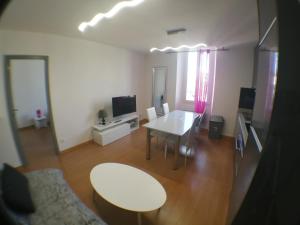 Appartements Le Cerisier : photos des chambres