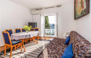 2 Bedroom Lovely Apartment In Klek