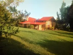 Chalet Casa de Teja - Tinjacá