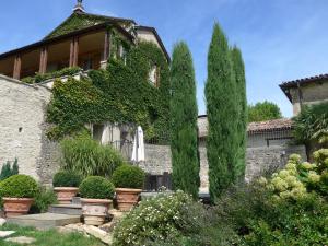 Maisons d'hotes Clos de Mont July, chambres avec vue et terrasse dans demeure historique : photos des chambres