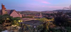 Bishop's Castle, Shropshire, SY9 5BN, England.