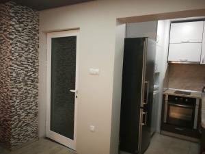 Zhakis apartment