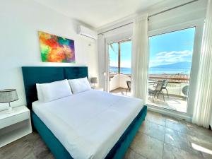 Two-Bedroom Apartment room in Sunny Bay Apartments
