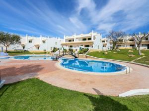 Cozy Townhouse Vila Rafaella near São Rafael Beach Albufeira