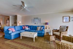 Work Friendly Oceanfront SURF25 Condo
