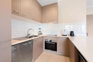 Keiths on Pumicestone, 1 of the 3 most popular units on Bribie