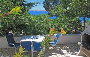 Lovely Apartment In Ribarica With Wifi