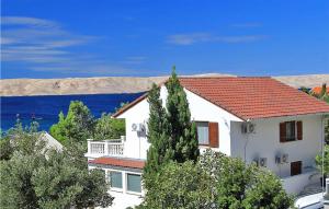 Lovely Apartment In Ribarica With Wifi