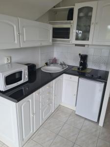 Charmant studio proche de la mer