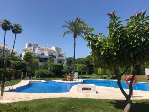 Apartamento Miraflores tres piscinas cerca del mar - Albamar