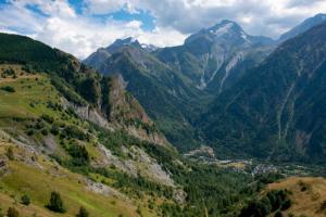 Maisons de vacances 2AlpesChalets - Chalet Marie 1 - Standing et Sauna aux pieds des pistes : photos des chambres