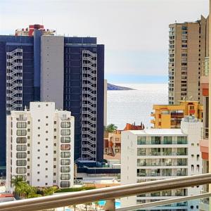 Parque Torre Sol Boutique Apartment 12 floor , free parking, Wi-Fi, pool,