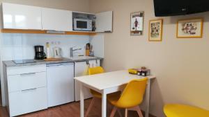 Appartements Studio cosy Yssac-la-Tourette : photos des chambres