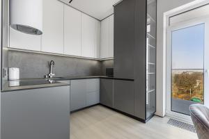 Luxury Waterfront 3-bedrooms Apartment