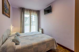 Paseo Antzieta 31. 1E