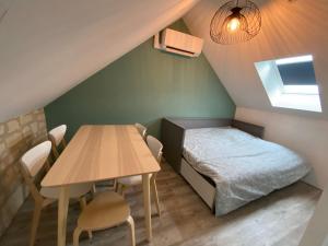 Appartements Logement Loire climatise, La Halte de Cuze, aux abords de la Loire a velo : photos des chambres