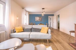 Appartements Happy House - Centre Ville - Parking Gratuit : photos des chambres