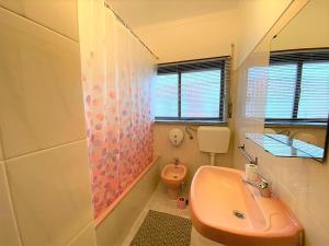 Private Villa 4 BR&patio - 3 mins from Beach&Surf