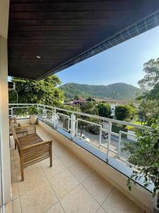 Recanto Verde-Apto na Praia do Tombo Guarujá