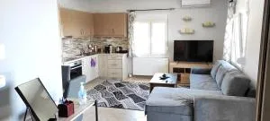 Spiros - Full Renovated House 2022 - Giannádes