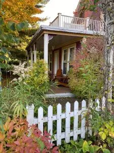 Hébergement touristique Une Fleur Au Bord De L'Eau Geneviève Mercier - Saint-Liboire