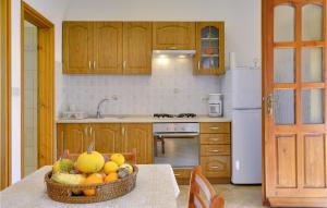 Amazing Apartment In Rakalj With 1 Bedrooms And Wifi