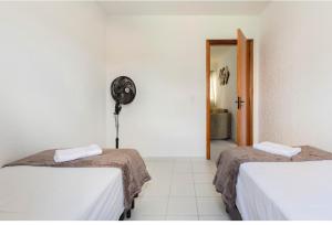 D01 Apto com estacionamento, piscina e churrasqueira