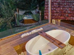 Zaluka Urban Glamping