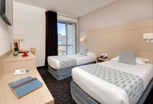 Hotels Hotel Le Mediterranee : Chambre Lits Jumeaux