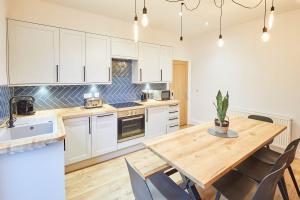 Host & Stay - Simba House