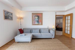 Spacious Beach Flat in Costa Caparica by Soulplaces