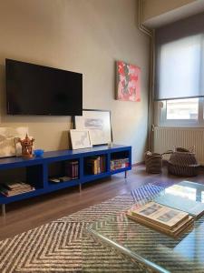 Ultimate Downtown Athens Escape