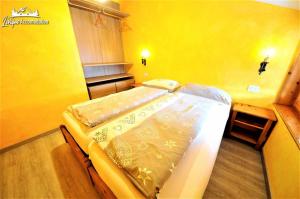  Two-Bedroom Apartment - Top Floor room in Residence Casa Longa