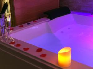 Suite with Spa Bath room in Hotel Neronensis