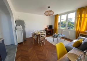 Appartements Yellow'appart #Moulin#1 -Futuroscope-jardin & parking - La Conciergerie : photos des chambres