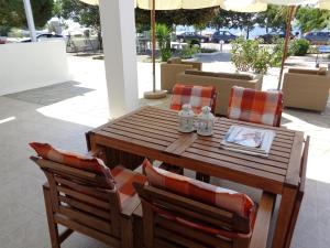 Apocalypsis Studios-Apartments