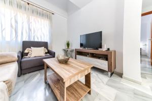 Holidays2Malaga Salitre cerca Estacion AVE & Fibra Wifi