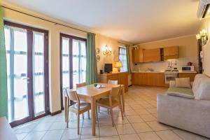 One-Bedroom Apartment with Garden View - Ground Floor room in Residence Villa Mainard