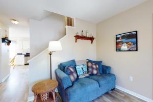 Cottages on Whites Creek -- 6 Caroline