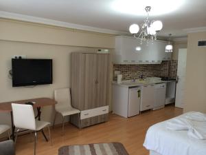 Black Bird Suite Hotel