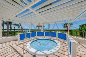 La Puerta Bright and Sunny Golf Course Villa - Point Brittany