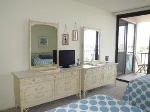 Palma Endless Summer on Isla del Sol - Point Brittany