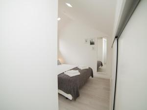 OPORTO GUEST Amparo Dollhouse