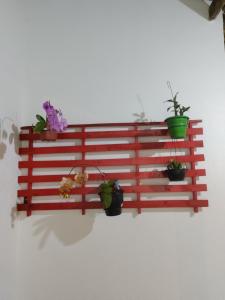 Linda Casa, 3 quartos, acomoda 10 pessoas, há 1,5 km da praia da Enseada