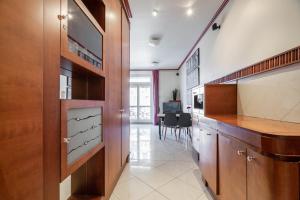 Breathless Panorama Basilika Suite with balcony NEED RESERVATION FOR FREE PARKING