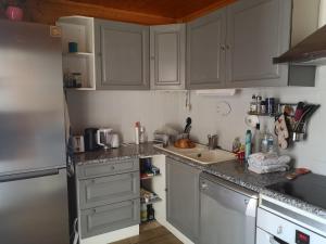 Chalets Jolichalet66210-88m2-3ch-garage-jardin-double veranda-wifi-impasse au calme : photos des chambres