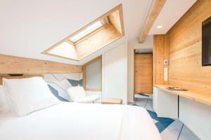 Hotels Best Western Chalet les Saytels : Chambre Triple Supérieure avec Lit Queen-Size - Non-Fumeurs