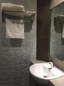 Meriton Inn