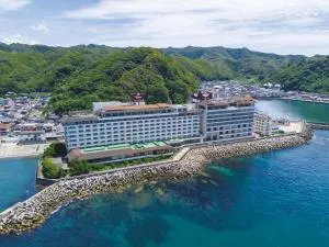 三日月シーパークホテル安房鴨川 (Mikazuki Sea-Park Hotel Awa Kamogawa)